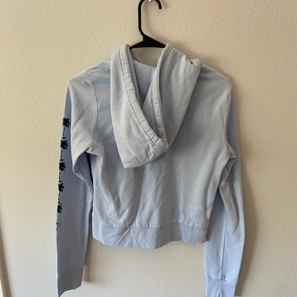 Hurley Sweatshirt! - Picture 2 of 5